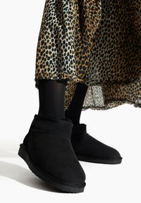Gooce WIN - Botas para la nieve - black