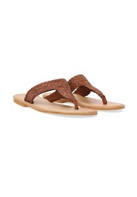 Bruine gevlochten lederen flip-flops met een platte zool, voorzien van een gestructureerde band en een soepele tan voetbed. Minimalistisch ontwerp, zonder versieringen.