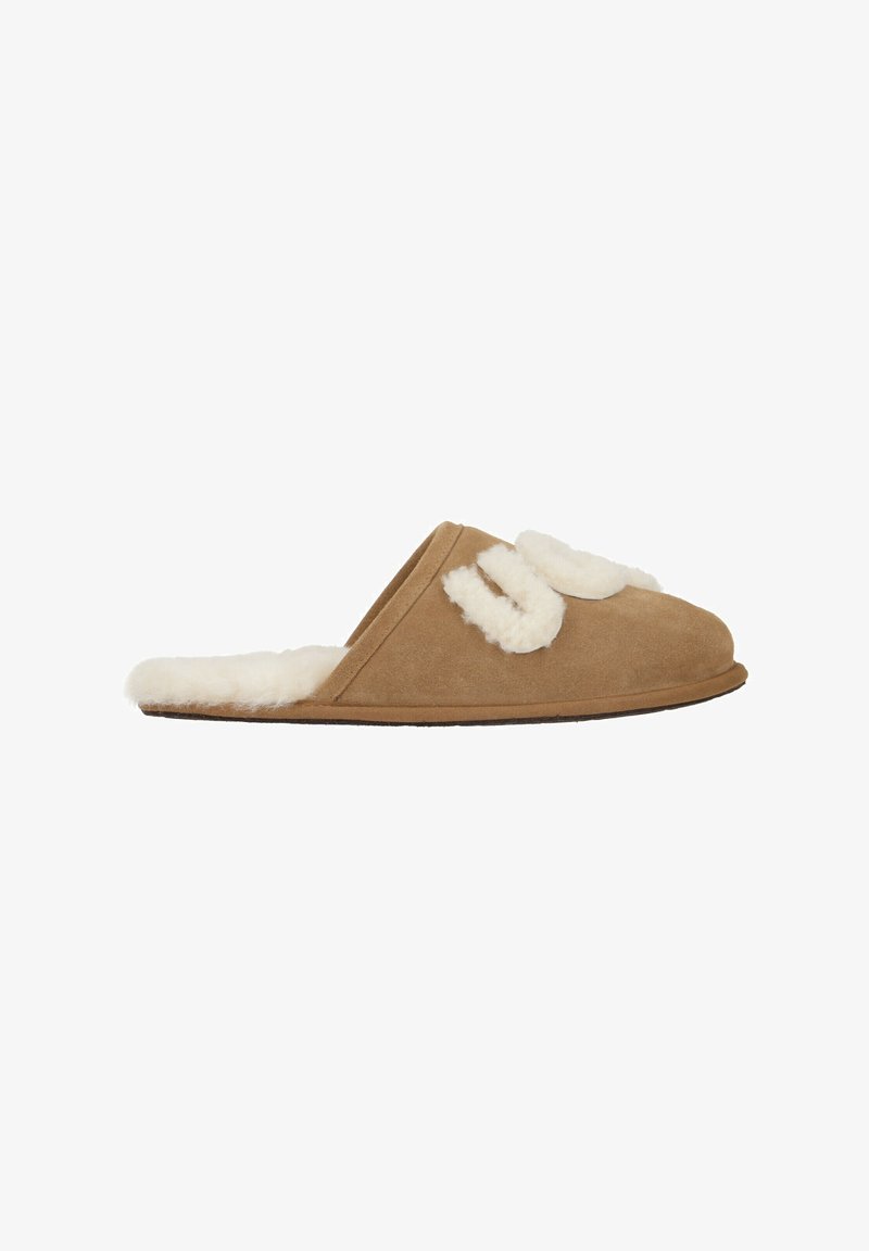 UGG SCUFF LOGO CHE - Slippers - hallbraun beige