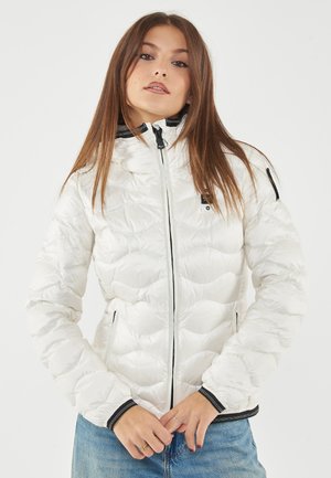 CAMELIA - Ziemas jaka - white int. white