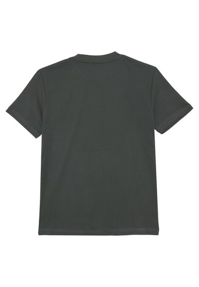 T-shirt grigio scuro a maniche corte con colletto rotondo, tessuto semplice e orlo cucito, caratterizzato da una texture liscia e un design sobrio.