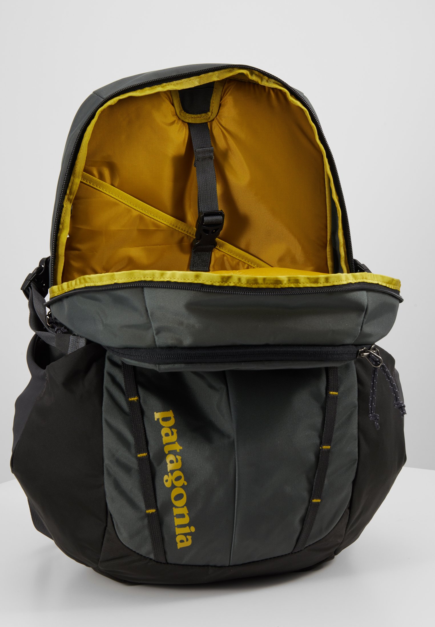 Patagonia REFUGIO PACK 28L Ryggsekk forge greygreen Patagonia REFUGIO PACK 28L Ryggsekk forge greygreen