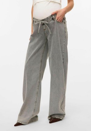 MAMALICIOUS UMSTANDS - Leveälahkeiset - light grey denim