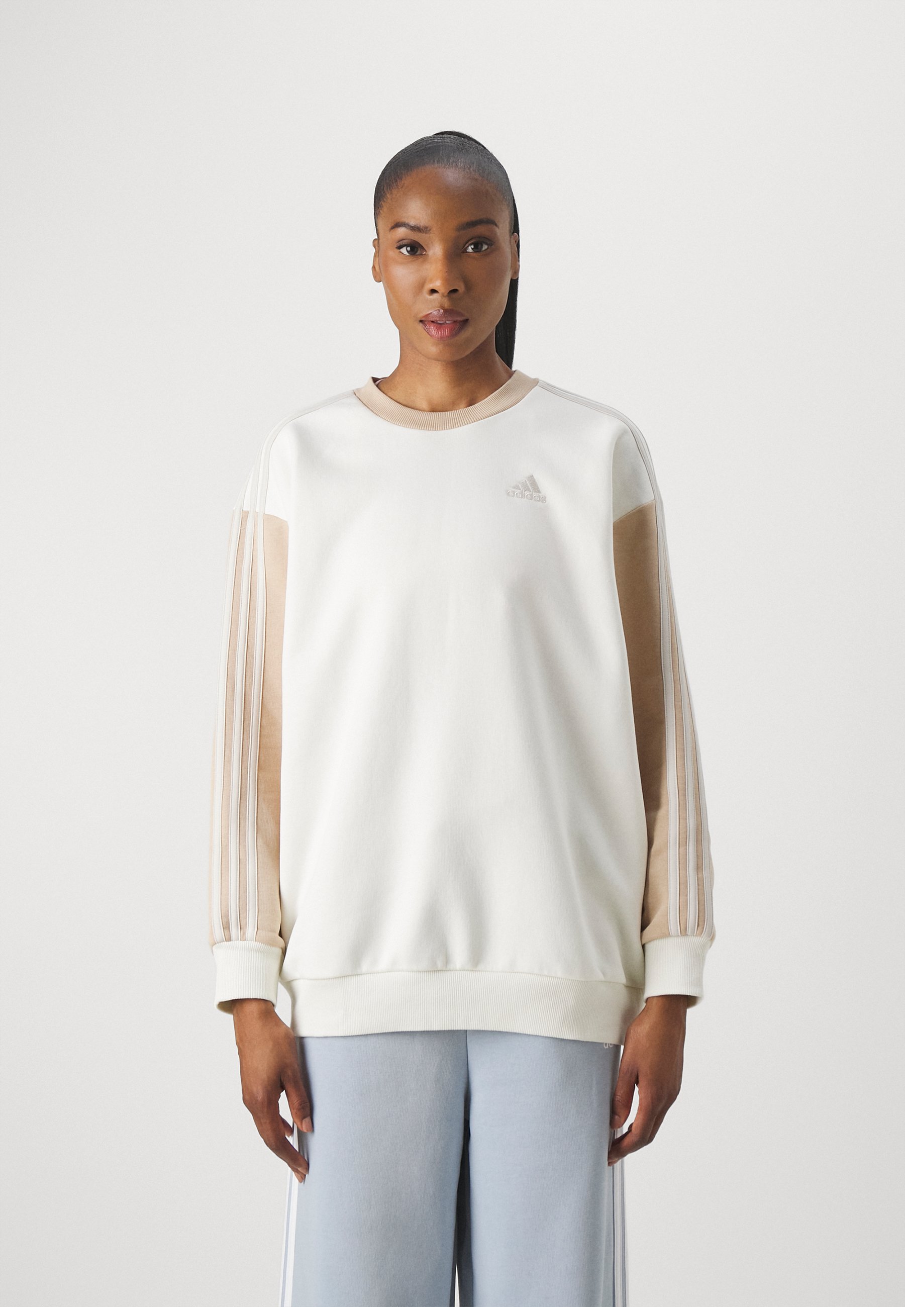 sweat shirt essentials 3 stripes