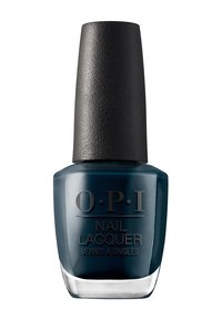 Donkerblauwe nagellak in een helder glazen fles met een getextureerde zwarte dop. Bevat de merknaam en producttype gedrukt aan de voorkant.