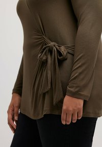 Ulla Popken Maglietta a manica lunga - dark brown