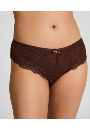 Culotte en dentelle marron avec un motif floral, des bords festonnés et un petit nœud en satin avec un accent décoratif à l'avant.