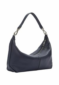 Granatowa skórzana torebka na ramię z srebrnym suwakiem, odczepianymi zaczepami na pasek oraz miękkim, luźnym prostokątnym kształtem.