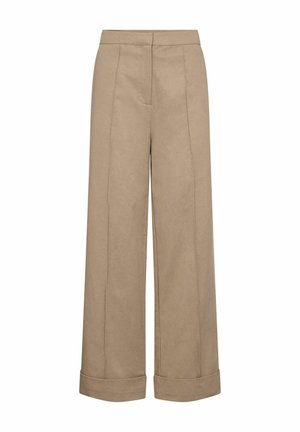 Beige široke hlače iz gladkega materiala, z nabranimi pregibi spredaj, ravnim pasom in zavihanimi robovi.