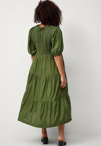 Ellos Plus collection Vestido informal - grün