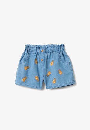Hellblaue Kinder-Shorts mit elastischem Bund, Knopfverschluss, Seitentaschen und bestickten gelben Ananas, die vorne verteilt sind.
