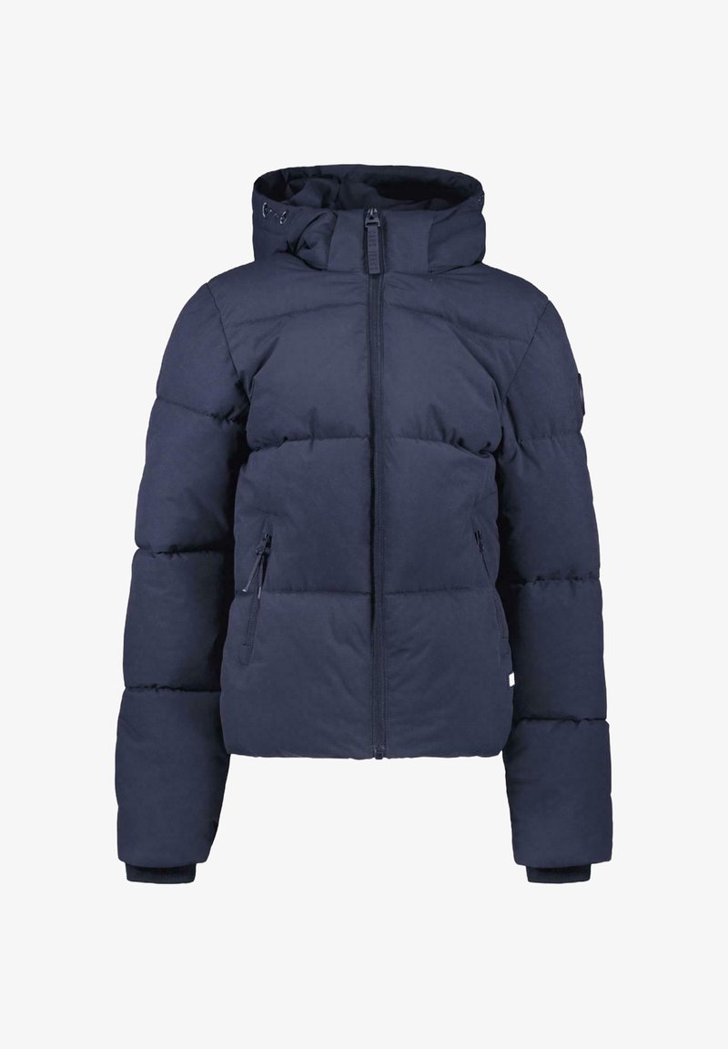 Navyblauwe pufferjack met een ritssluiting aan de voorkant, capuchon en geribde manchetten. Beschikt over een gewatteerd ontwerp en twee zijzakken met rits.