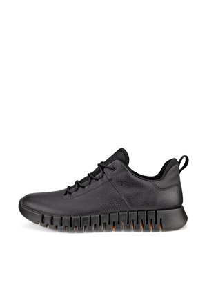 Sort læder-sneaker med fleksibel segmenteret sål, snørebånd foran, polstret krave og trækstrop ved hælen, vist i sideprofil.