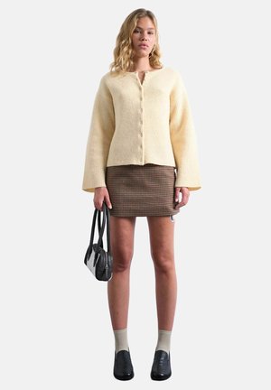 NYLA - Gilet - amber yellow