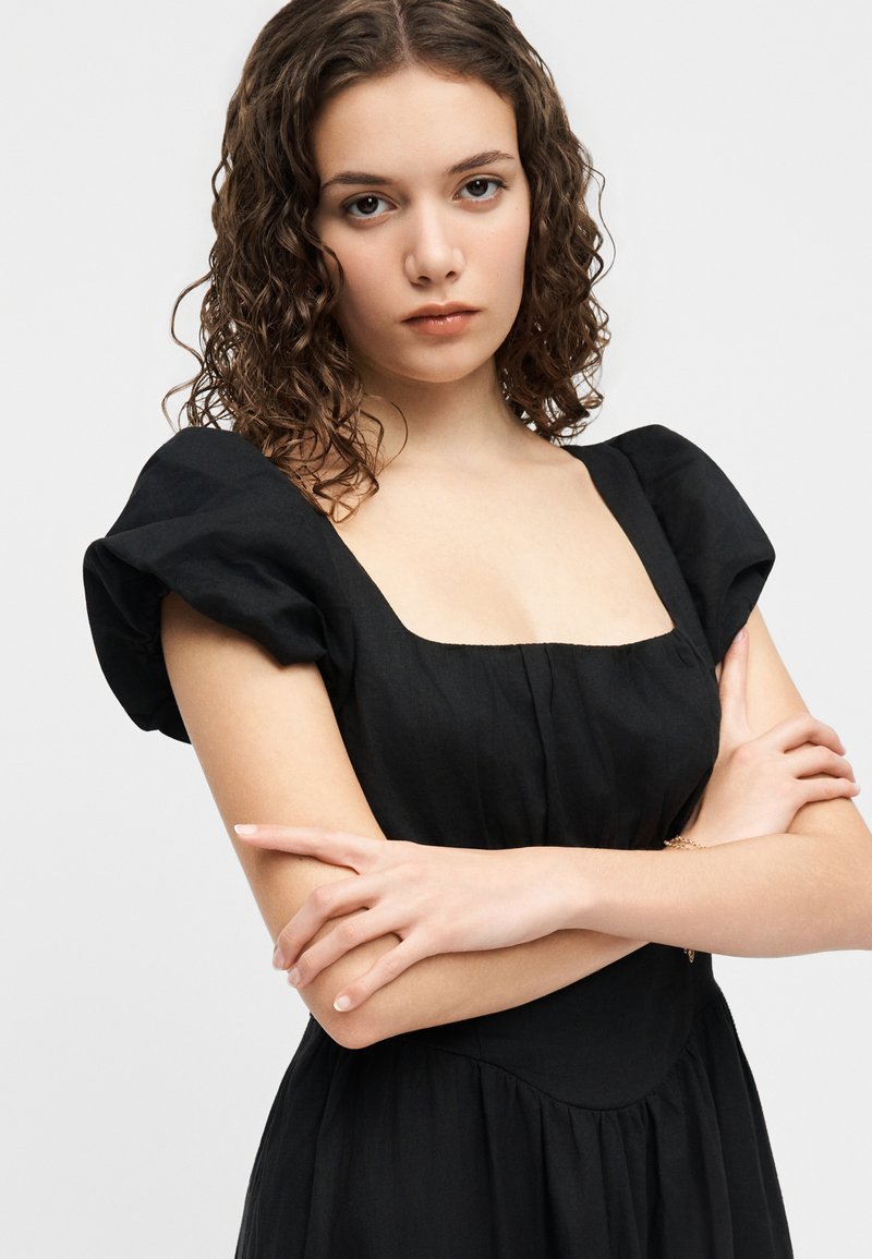 GAP Petite DROPWAIST MAXI DRESS - Maxi dress - true black/black - Zalando.ie GAP Petite DROPWAIST MAXI DRESS - Maxi dress - true black/black - Zalando.ie