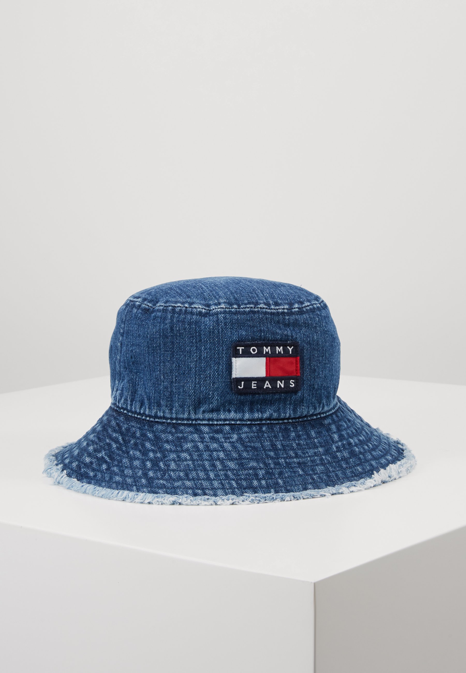 tommy hilfiger denim bucket hat