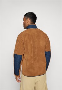 Fjällräven VARDAG PILE JACKET M - Jakna od flisa - chestnut/navy