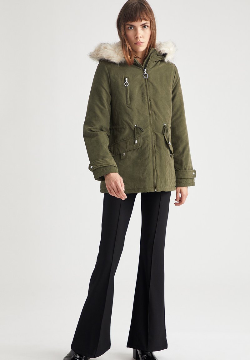 DeFacto Parka kaki
