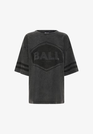 Fekete, túlméretezett pamut póló, kopott hatású textúrával, elöl logóval, rövid ujjakkal és két vízszintes csíkkal az ujjakon.