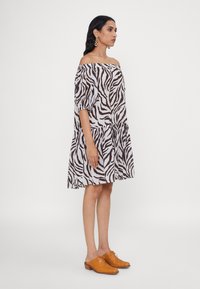 Max Mara Leisure OTTONE - Freizeitkleid - marrone