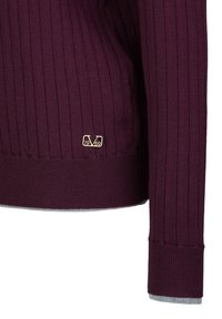 Bordeaux-geripptes Sweatshirt mit goldfarbenem Logodetail und grauen Bündchenakzenten. Verfügt über ein tailliertes Design und weichen Stoff.