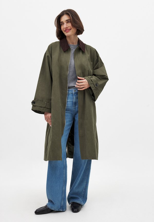 CONTRAST COLLAR  - Trenchcoat - khaki