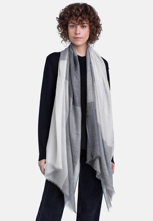 Sciarpa rettangolare leggera in grigio e bianco, con un motivo geometrico e bordi sfrangiati. Realizzata in un tessuto morbido e fluido.