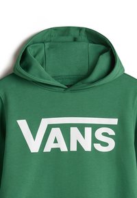 Zelená mikina s kapucí a velkým bílým logem "VANS". Obsahuje šňůrkovou kapuci a měkkou texturu. Jednoduchý, klasický design s uvolněným střihem.