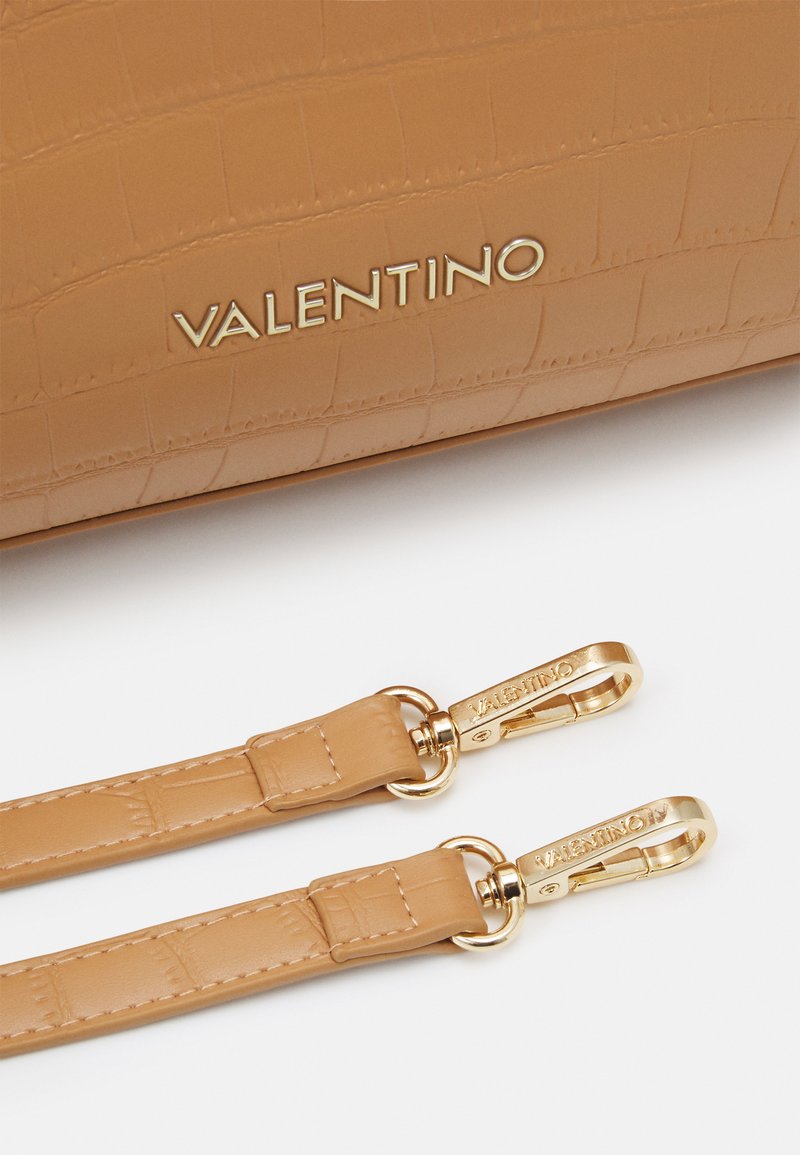 Damen Handtaschen | Valentino Bags JUNIPER Handtasche cuoio/rosso/braun - JM59553 Damen Handtaschen | Valentino Bags JUNIPER Handtasche cuoio/rosso/braun - JM59553