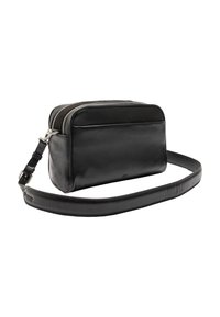Czarna skórzana torba na ramię o gładkim wykończeniu, z podwójnym zamkiem błyskawicznym i odpinanym paskiem. Posiada przednią kieszeń wsuwaną i minimalistyczny design.