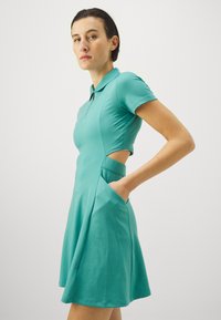J.LINDEBERG Sports TATIANA DRESS - Sporta kleita - teal