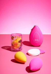 BEAUTYBLENDER BESTIES ICONIC 2024 - Make-upsponsjes & -blenders - pink