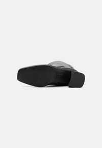Steve Madden HAULER - Botas - black