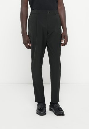 Svarta skräddarsydda byxor med rak bendesign, med knappstängning, sidofickor och ett mjukt, lätt tyg.