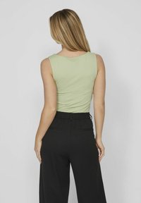 VILA VIKENZA U-NECK REV NOOS - Top - swamp