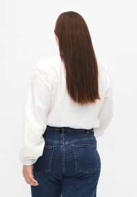 Zizzi AUS MIT DETAILS - Blúzka - bright white