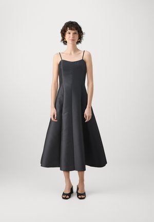 Koktailové šaty/večierkové šaty - black