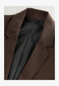 Wybrany, chocolate brown