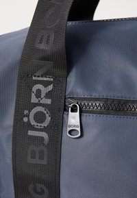Björn Borg CLASSIC SPORTS BAG - Sporttáska - odyssey gray