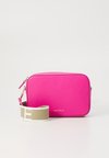 TEBE - Cross body bag - new fucsia