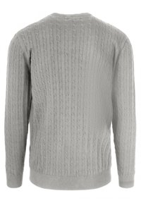 Szary sweter w splot warkoczowy z teksturowanym wzorem, okrągłym dekoltem oraz ściągaczami na mankietach i dolnym brzegu. Widok od tyłu, materiał mieszanka wełny.