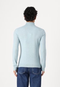 pure cashmere MEN TURTLE NECK SWEATER - Pulover - eggshell blue