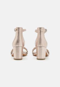 Marco Tozzi Sandaler - platinum