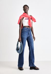 LOIS Jeans ESTEFANIA - Trapezaste traperice - hypersoft deep sea