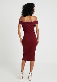 Missguided Cocktailklänning - bordeaux