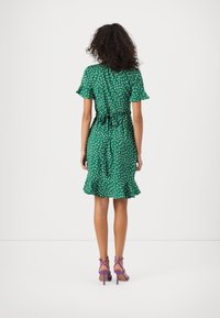 ONLY ONLOLIVIA WRAP DRESS - Dnevna haljina - verdant green
