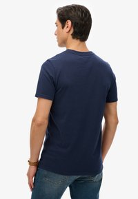 Superdry & Co REWORKED CLASSIC GRAPHIC - Camiseta estampada - navy marl