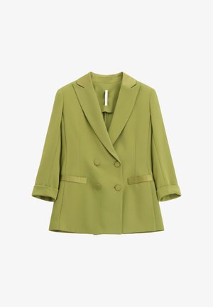 Blazer doppiopetto in verde oliva chiaro. Struttura su misura, rever a punta e due tasche frontali con dettagli in tessuto coordinato.