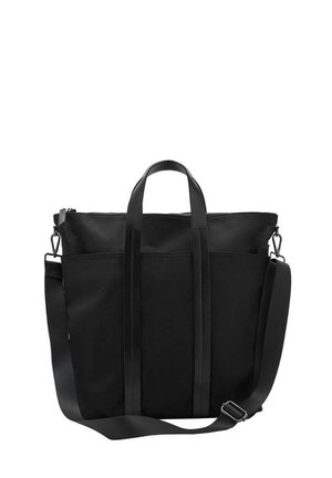 Bolsa de tela negra con doble asa superior, correa para el hombro ajustable y cierre con cremallera. Presenta dos bolsillos frontales y una textura suave.