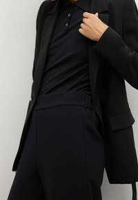 Mango Pantalon classique - black